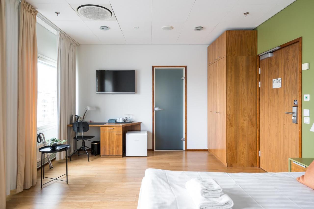 Hotel Hiisi Jaetkaesaari 3*